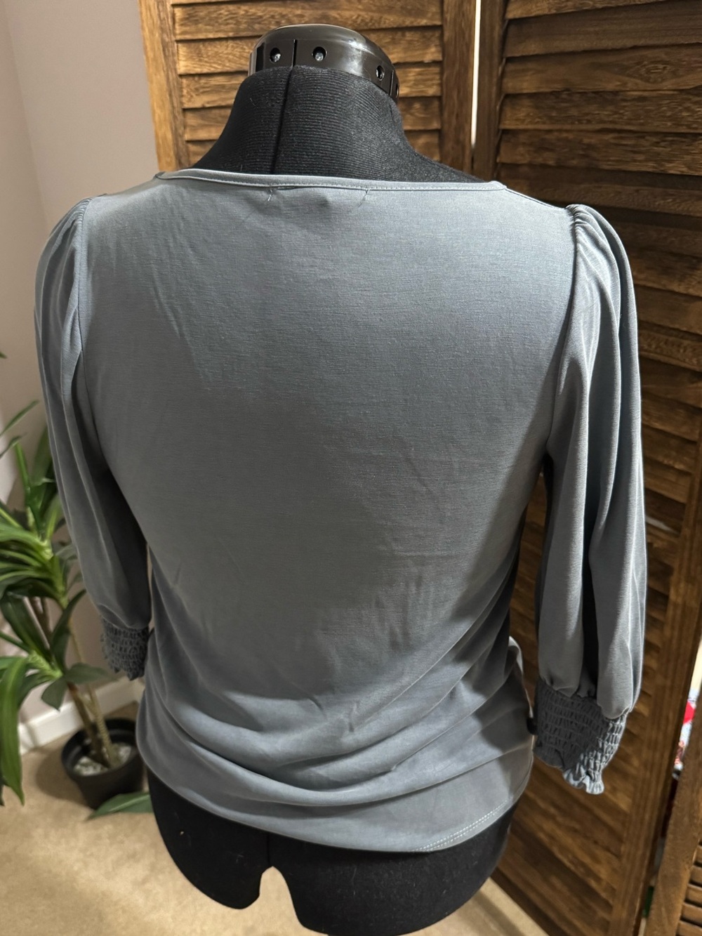 Green Envelope S half sleeve top - Picture 3 of 8